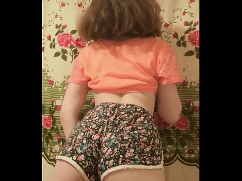 ❤️ מותק צעיר סקסי פושט את המכנסיים הקצרים במצלמה פורנו רוסי בפורנו iw.killvs.top ❌❤